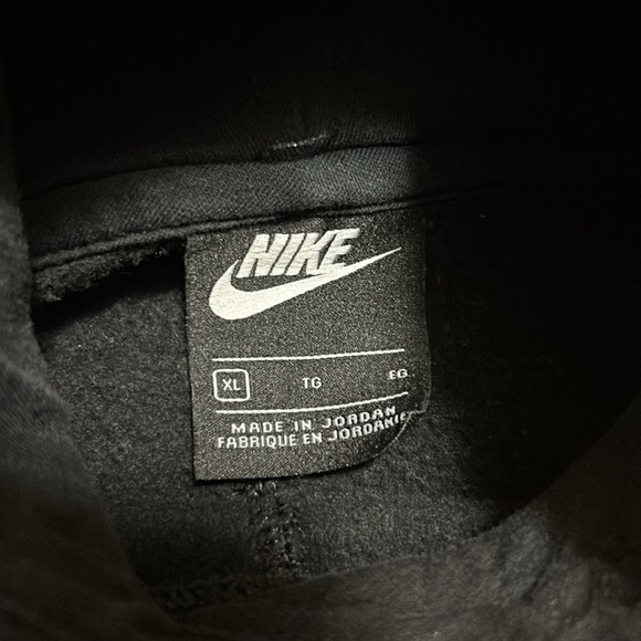 NIKE Sweatshirt - Picture 3 of 6